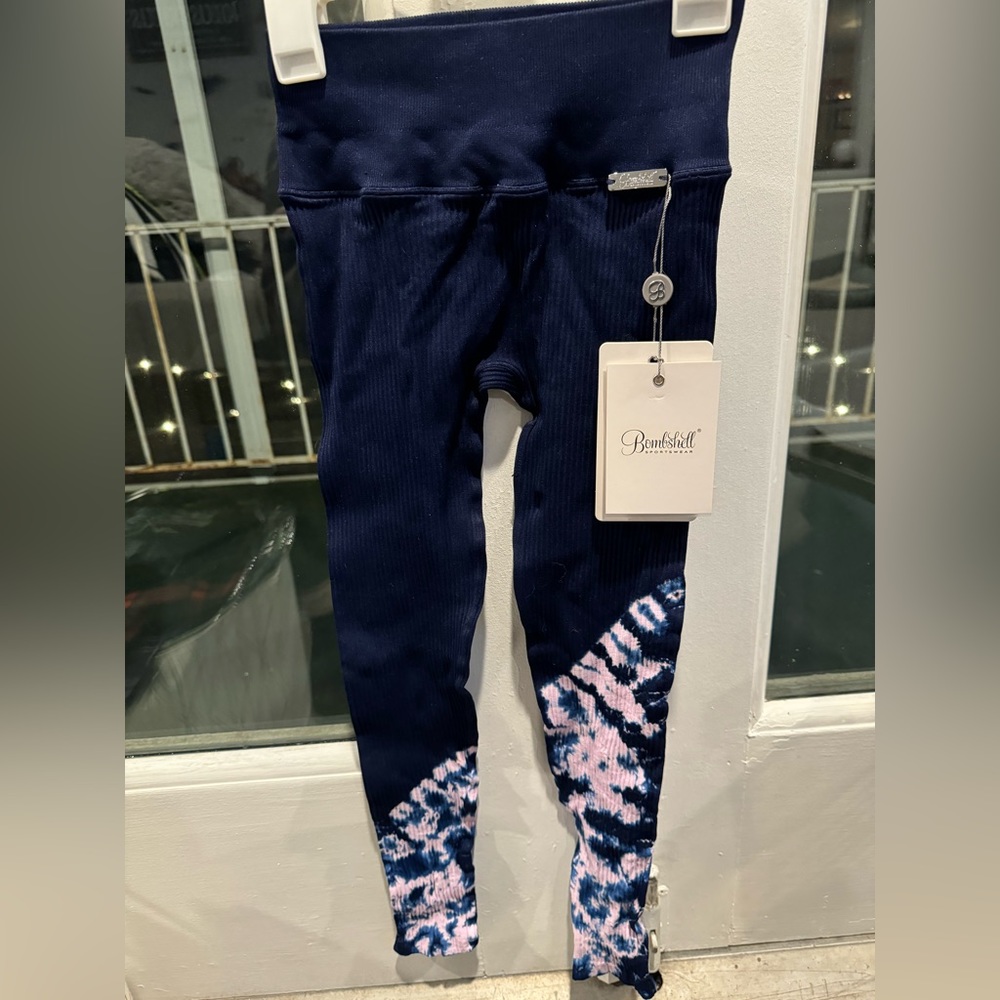 Bombshell sportswear leggings